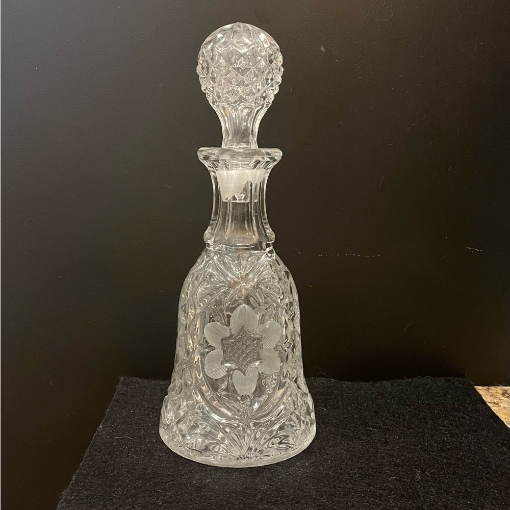 Vintage Pressed Glass Decanter with Floral Star Motif - Picture 4 of 16